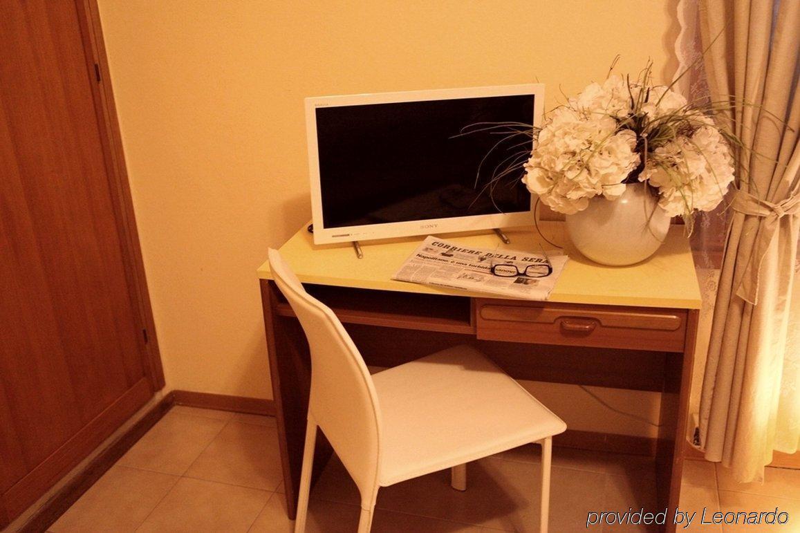 Hotel Centro กัมปีบีเซนซีโอ ภายนอก รูปภาพ