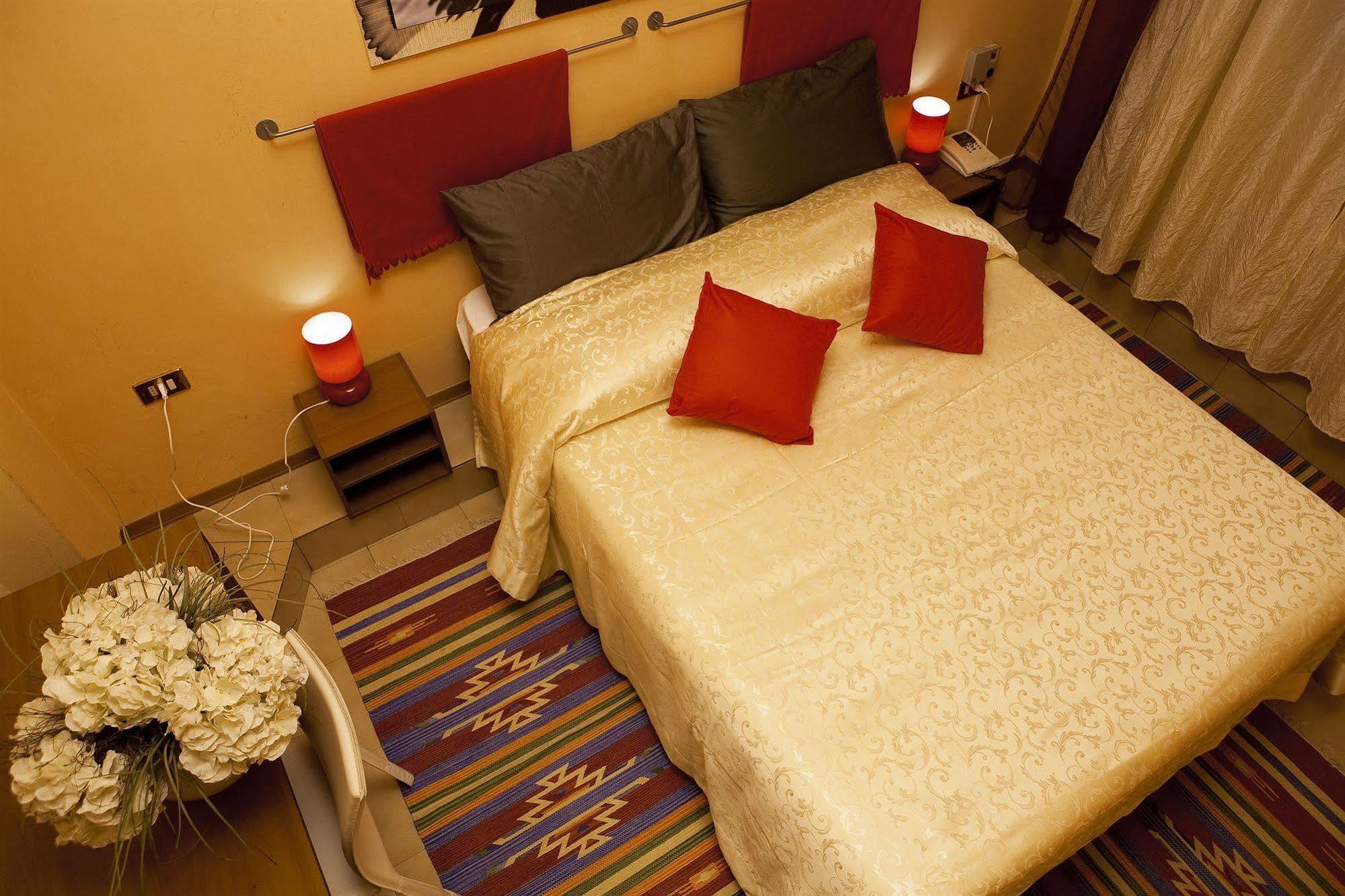 Hotel Centro กัมปีบีเซนซีโอ ภายนอก รูปภาพ