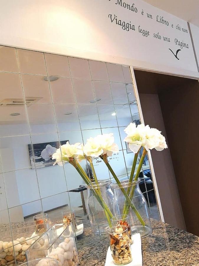 Hotel Centro กัมปีบีเซนซีโอ ภายนอก รูปภาพ