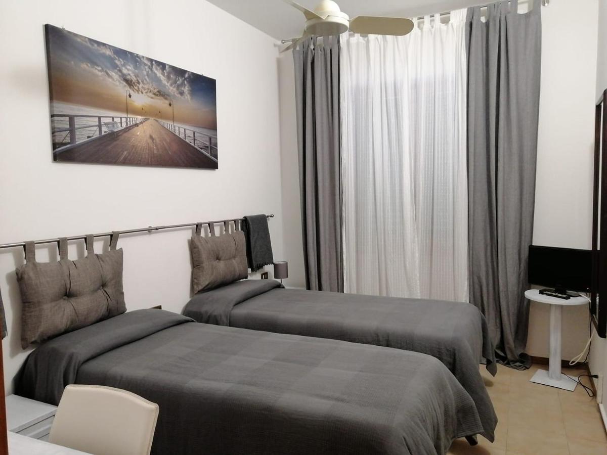 Hotel Centro กัมปีบีเซนซีโอ ภายนอก รูปภาพ
